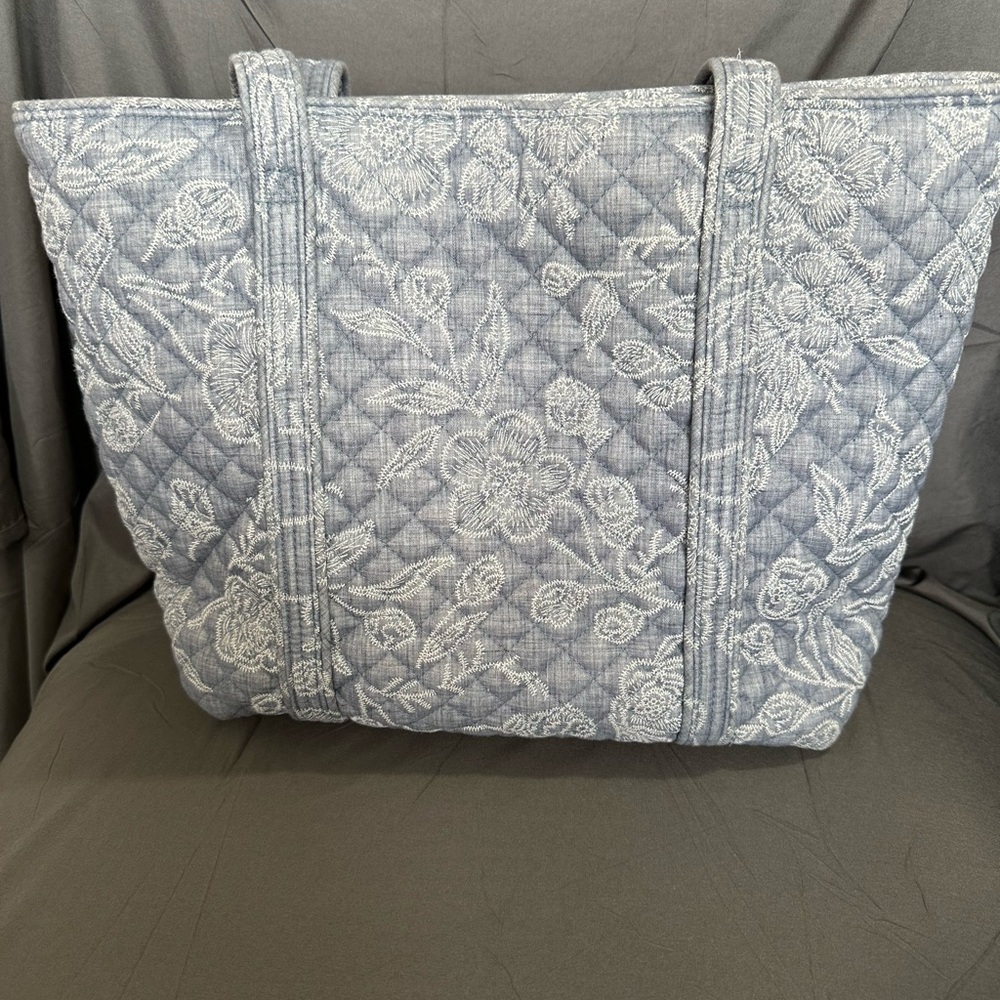 VERA BRADLEY ICONIC VERA TOTE PARK LACE - Picture 2 of 8